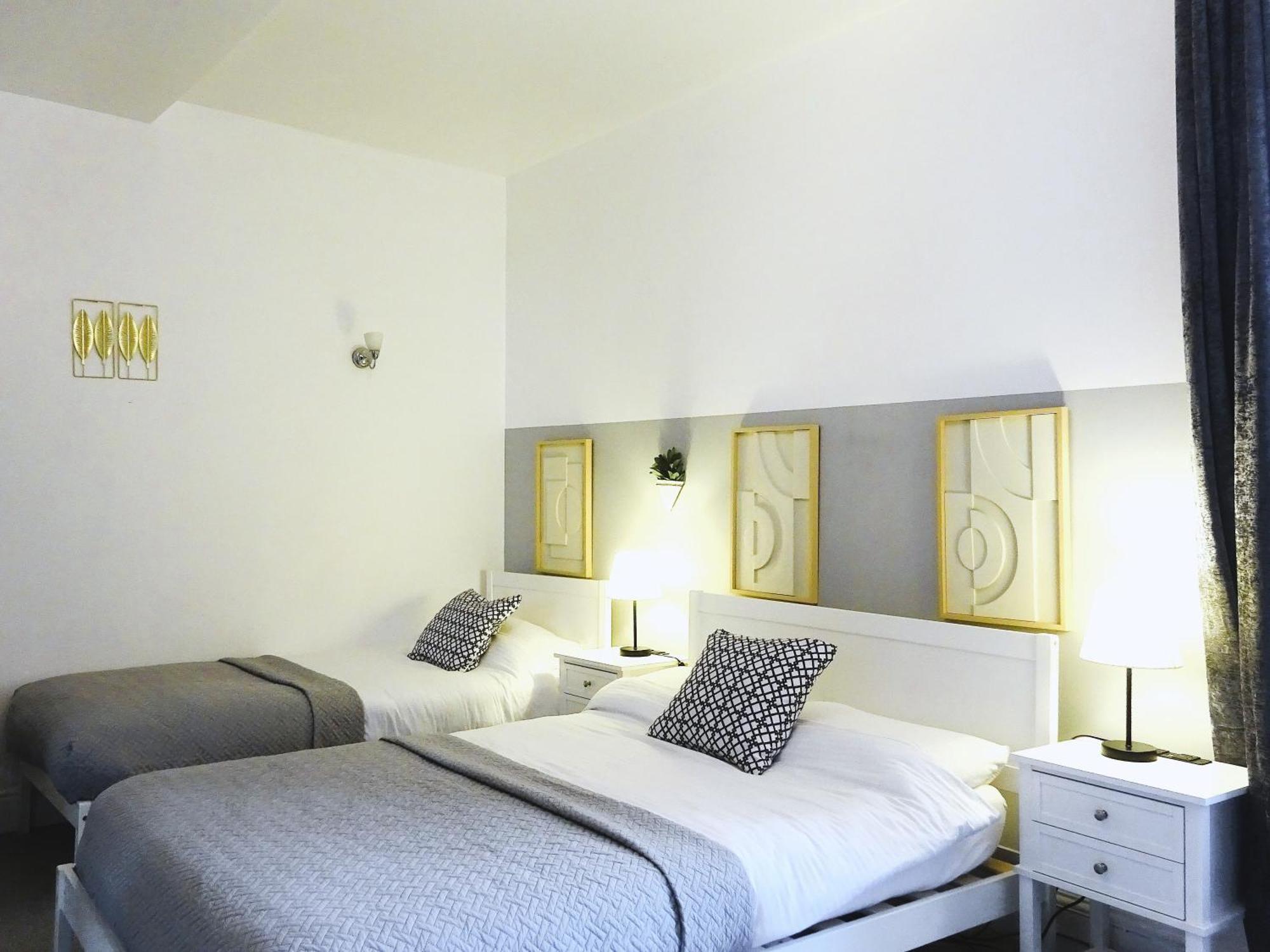 Apartamento I 1 & 2 Bed Executive I Family I Private Balcony I Free Parking Wigan